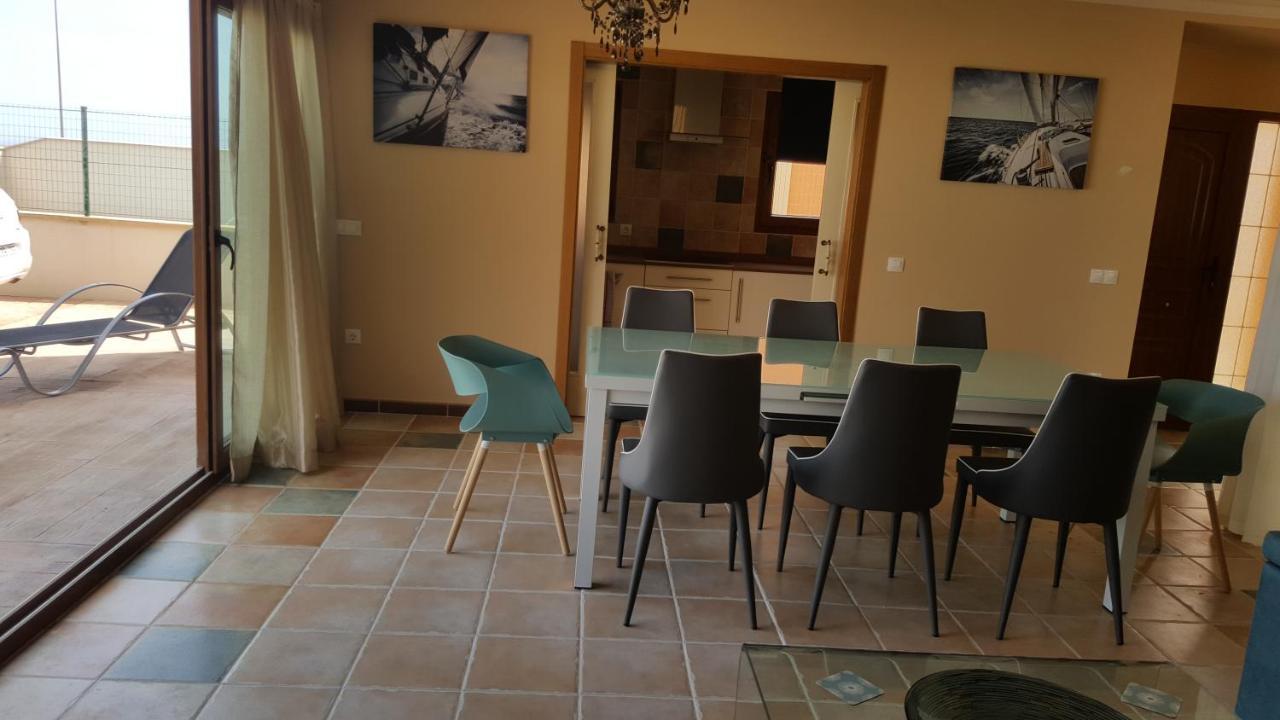 Beautiful, Spacious Villa, Heated Pool, Sleeps Eight, With Quality Furnishings Caleta de Fuste Exterior foto